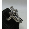 Серебряный перстень 925 пробы "Змея и крест"