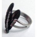 Дамское кольцо с перьями