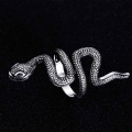 Кольцо со змеей