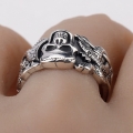 Серебряное кольцо с черепом