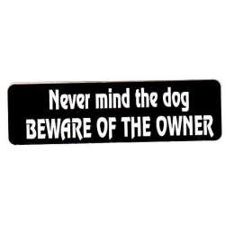 Виниловый стикер на шлем/мотоцикл "Бойся не собаку, бойся хозяина"